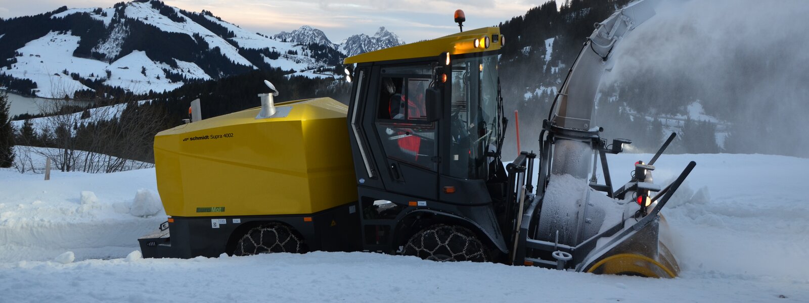 スノーピーク　プロバイス Snow removal machines | Supra 4002/5002 | Aebi Schmidt Group